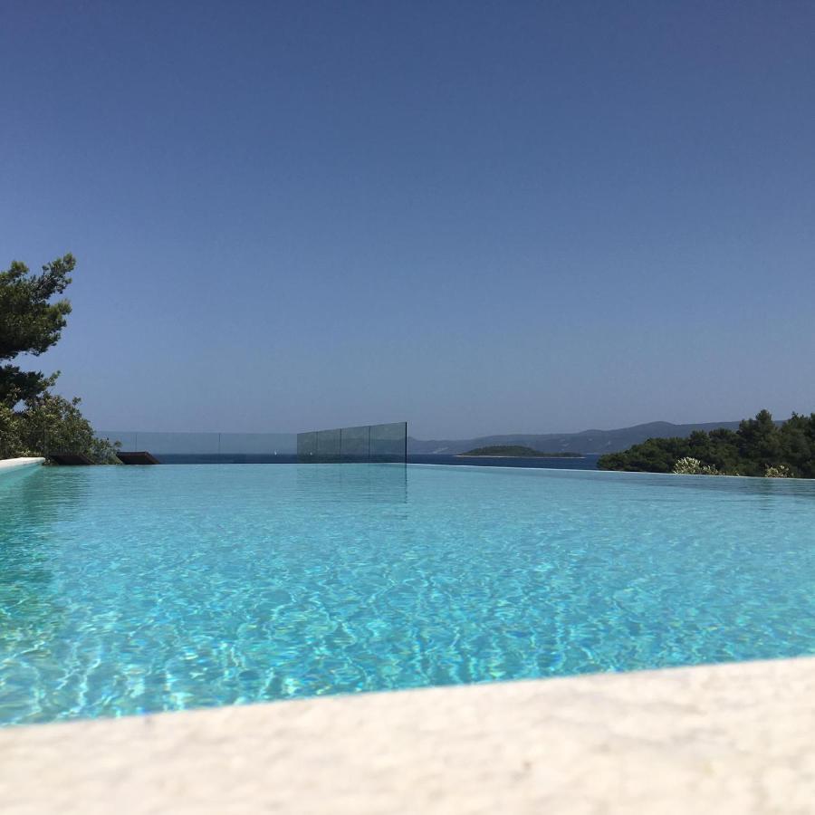 Holiday Hvar Vrbanj Exterior photo