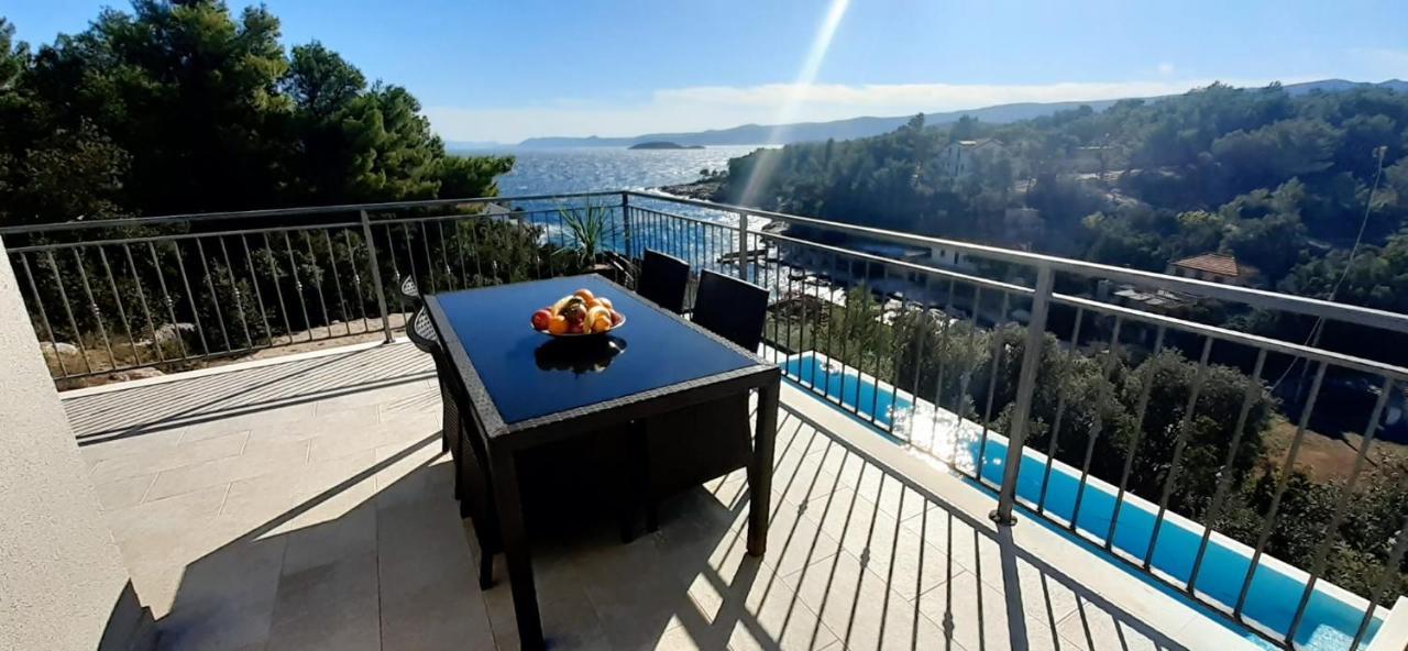 Holiday Hvar Vrbanj Exterior photo