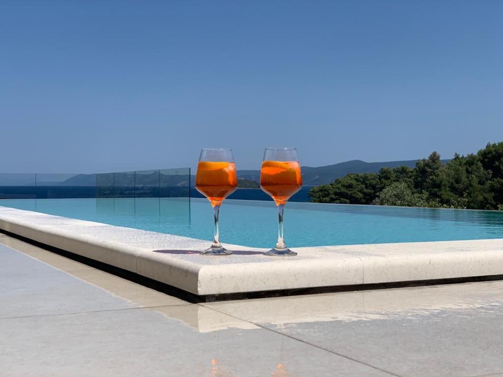 Holiday Hvar Vrbanj Exterior photo