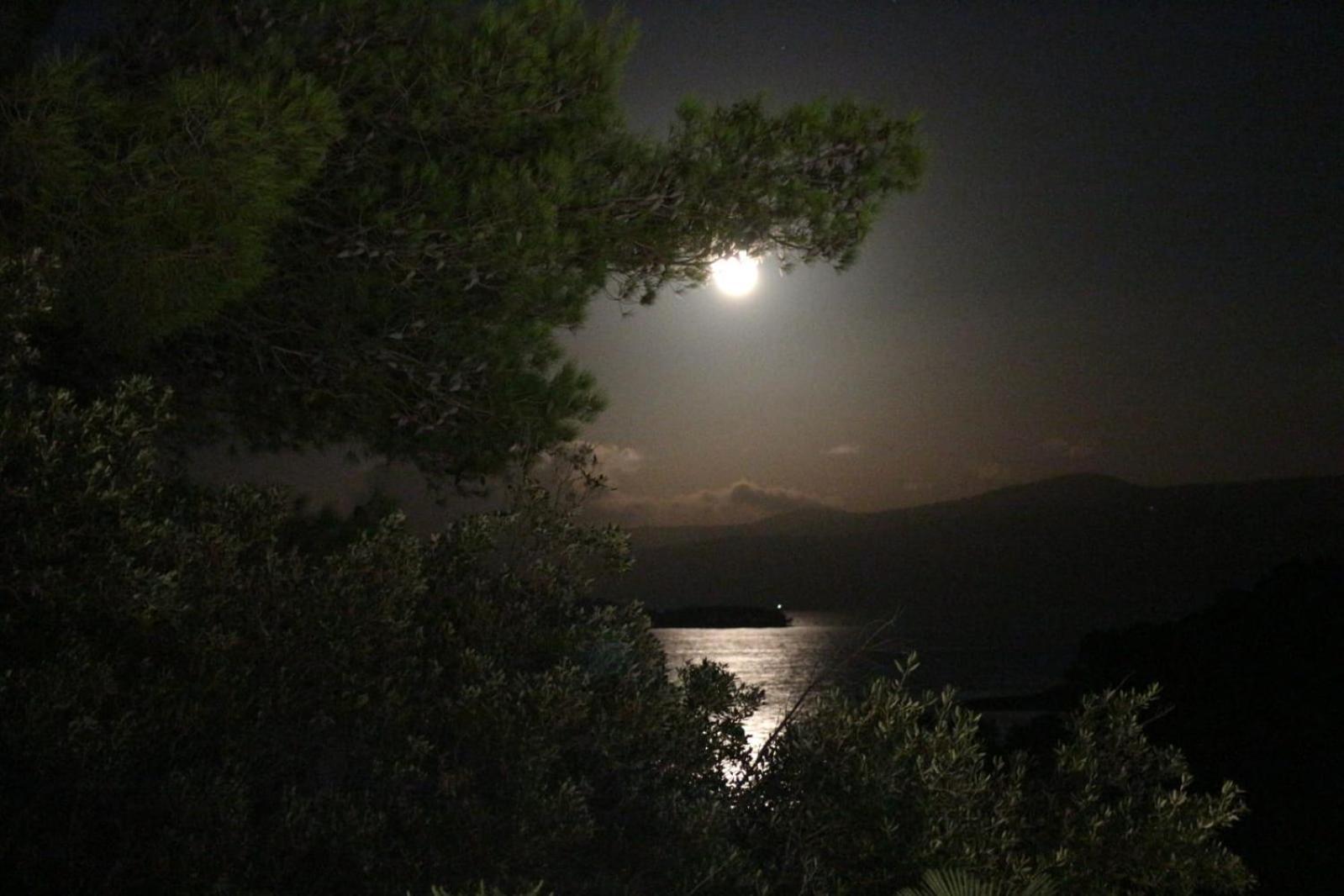 Holiday Hvar Vrbanj Exterior photo