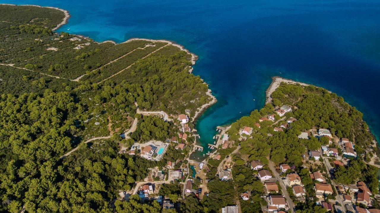 Holiday Hvar Vrbanj Exterior photo